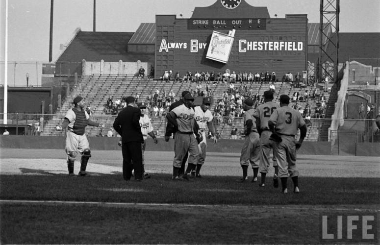 aaf1a18f15f883db_large